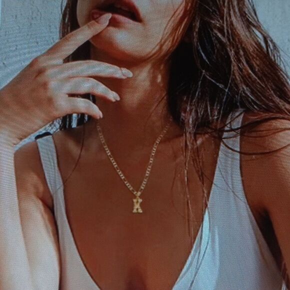 New FOCALOOK 18K GP Capital K Pendant Necklace New In Box - Picture 1 of 5